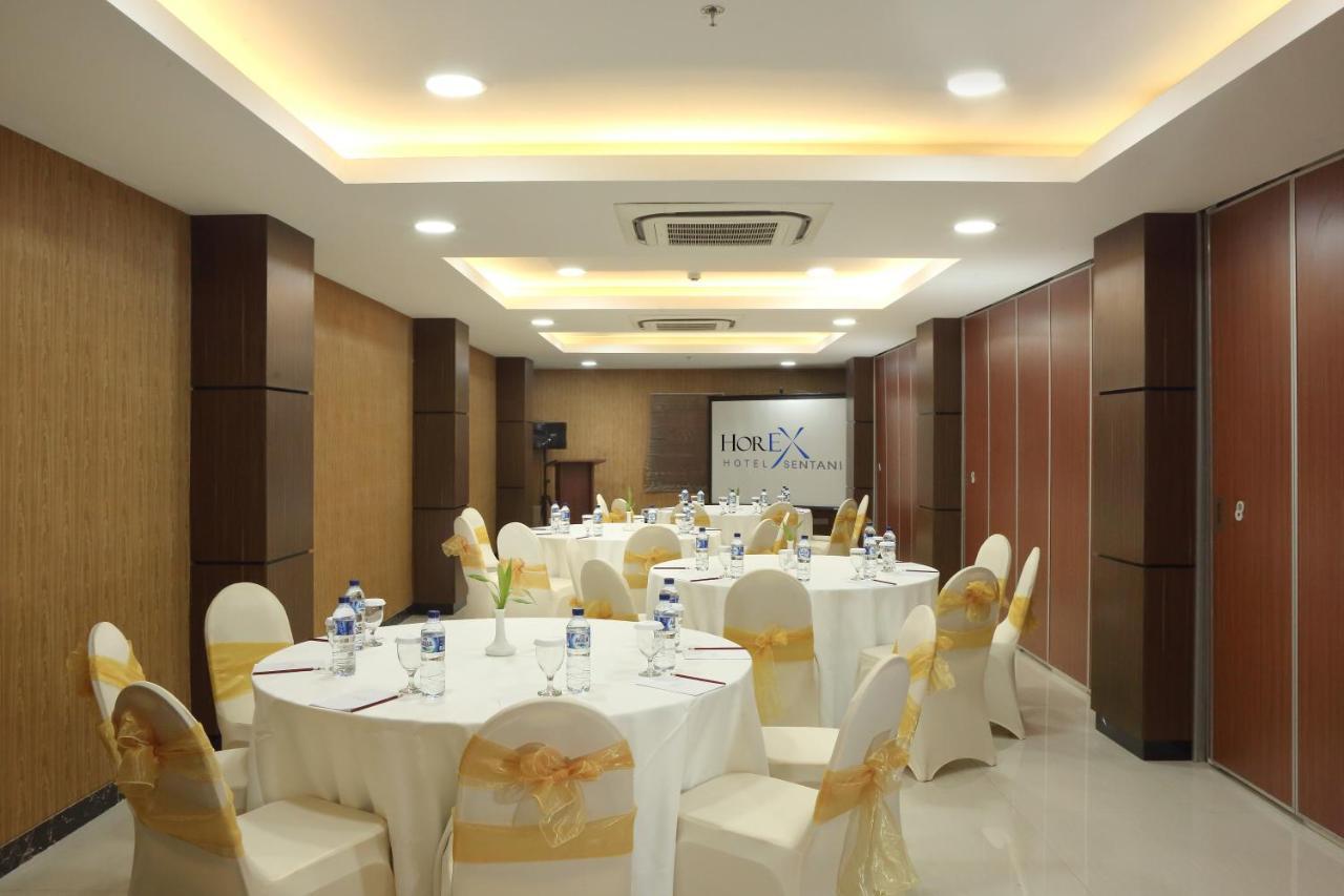 Horison Express Sentani Otel Jayapura Dış mekan fotoğraf