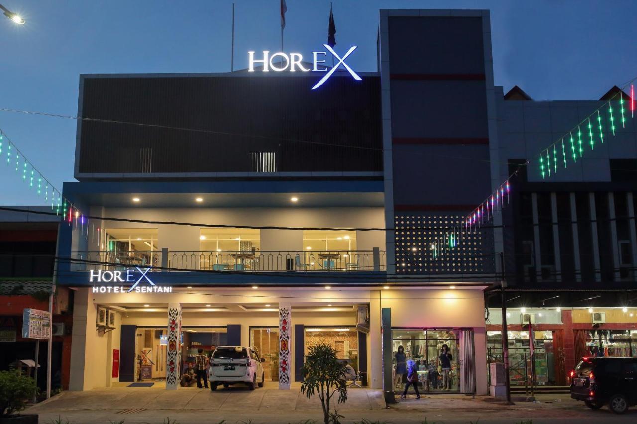 Horison Express Sentani Otel Jayapura Dış mekan fotoğraf